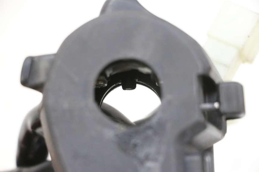 photo de COMMODO GAUCHE YAMAHA X-MAX XMAX 125 (2010 - 2014)