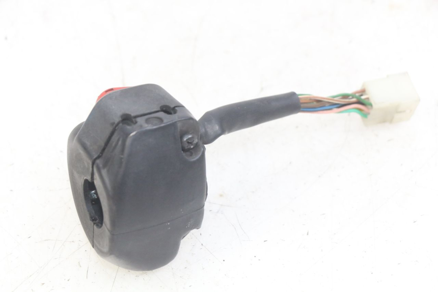 photo de COMMODO GAUCHE YAMAHA YP MAJESTY 125 (2007 - 2010)