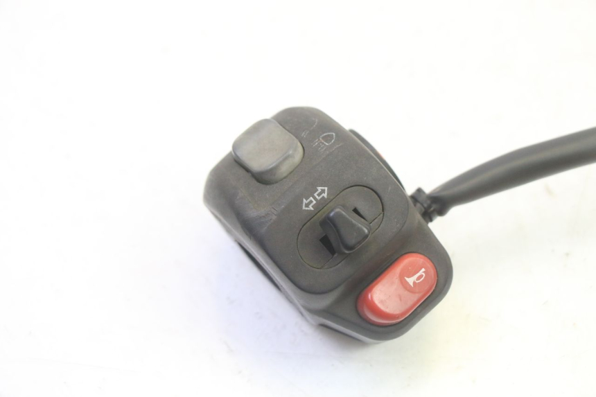 photo de COMMODO GAUCHE YAMAHA YP MAJESTY 125 (2007 - 2010)