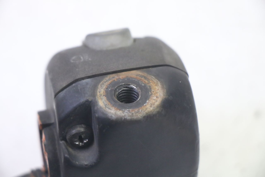 photo de COMMODO GAUCHE YAMAHA YP MAJESTY 125 (2007 - 2010)