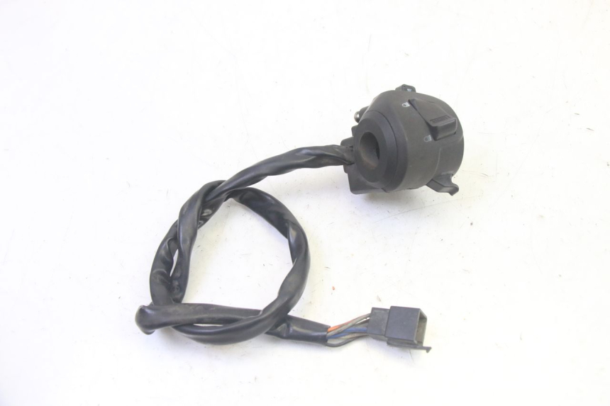 photo de COMMODO GAUCHE KYMCO ZING 125 (1997 - 2003) - Zoom état d’usage