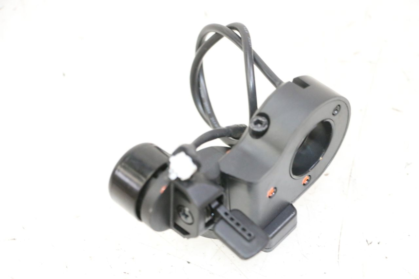 photo de COMMODO GAUCHE SEGWAY NINEBOT ZT3 PRO 1