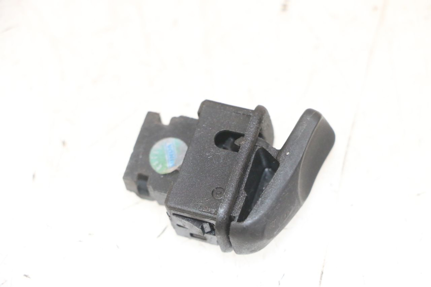 photo de COMMODO KLAXON PIAGGIO MP3 LT 300 (2010 - 2016)