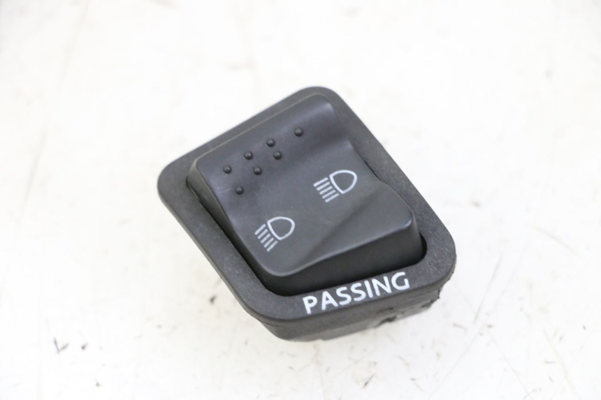 photo de COMMODO PLEIN PHARE PIAGGIO MP3 500 (2014 - 2016)