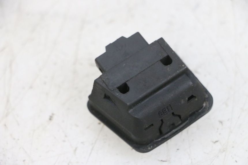 photo de COMMODO PLEIN PHARE YAMAHA XMAX X-MAX 125 (2006 - 2009) - Zoom état d’usage