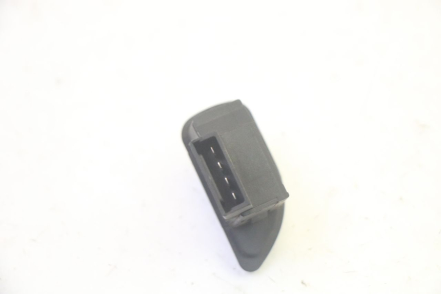 photo de COMMODO ROLL LOCK PIAGGIO MP3 LT 400 (2007 - 2012) - Autre angle de vue