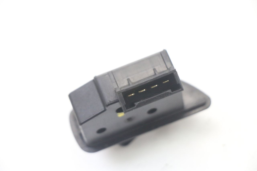 photo de COMMODO ROLL LOCK PIAGGIO MP3 500 (2014 - 2016)