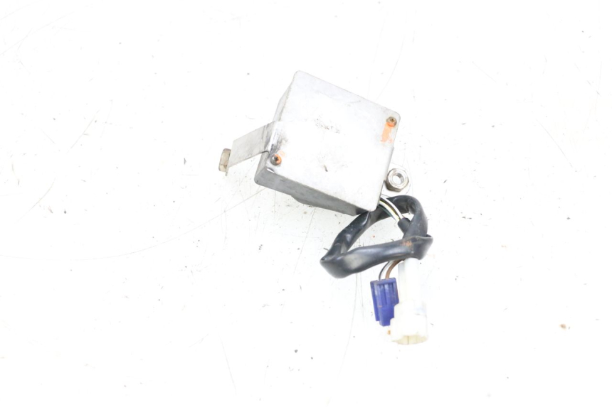 photo de COMMODO YAMAHA TDM ABS 900 (2002 - 2014) - Gros plan technique