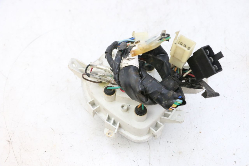 photo de COMPTEUR  KYMCO AGILITY CITY 4T 50 (2008 - 2016) - Points de fixation