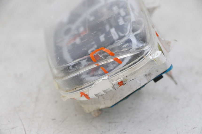 photo de COMPTEUR MBK BOOSTER SPIRIT 50 (2004 - 2017) - Vue rapprochée