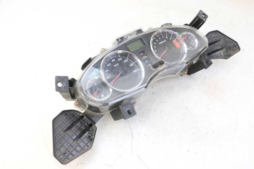 photo de COMPTEUR HONDA FES S-WING SWING ABS 125 (2007 - 2015)