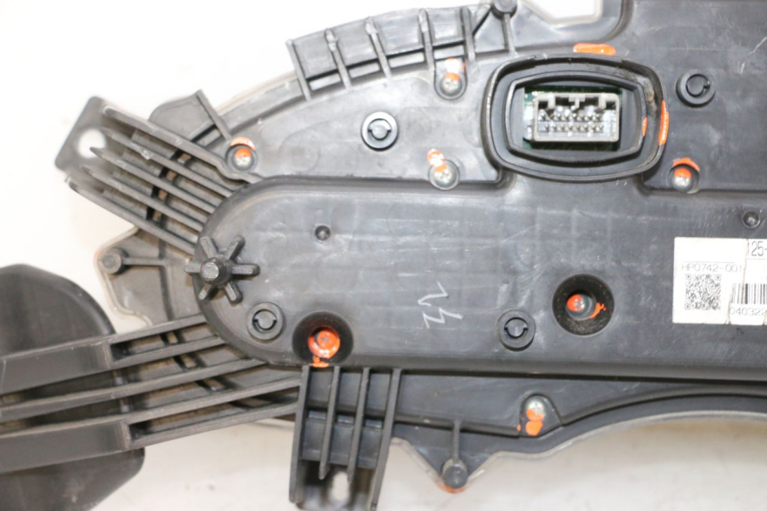 photo de COMPTEUR HONDA FES S-WING SWING ABS 125 (2007 - 2015)