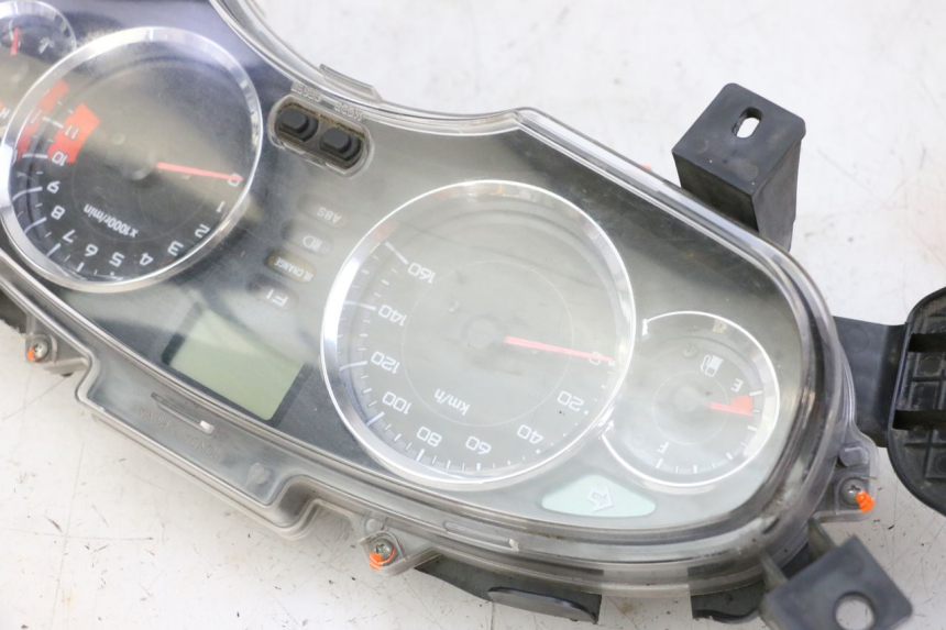 photo de COMPTEUR HONDA FES S-WING SWING ABS 125 (2007 - 2015)