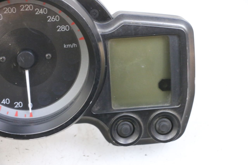 photo de COMPTEUR YAMAHA FJR ABS 1300 (2006 - 2012) - Inspection visuelle