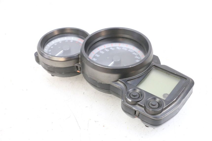 photo de COMPTEUR YAMAHA FJR ABS 1300 (2006 - 2012) - Zoom état d’usage