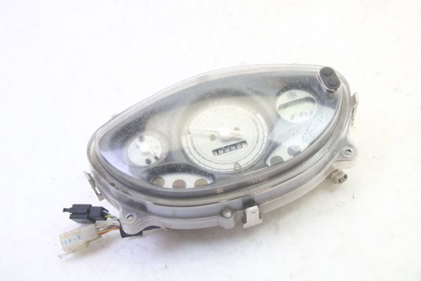 photo de COMPTEUR PIAGGIO FLY 4T 50 (2013 - 2017) - Points de fixation