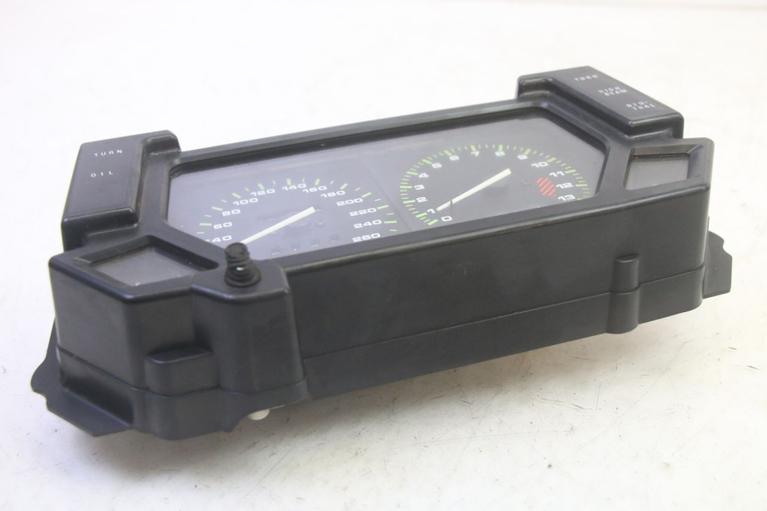 photo de COMPTEUR  KAWASAKI GPX R WARBIRD 600 (1988 - 1993) - Détails caractéristiques