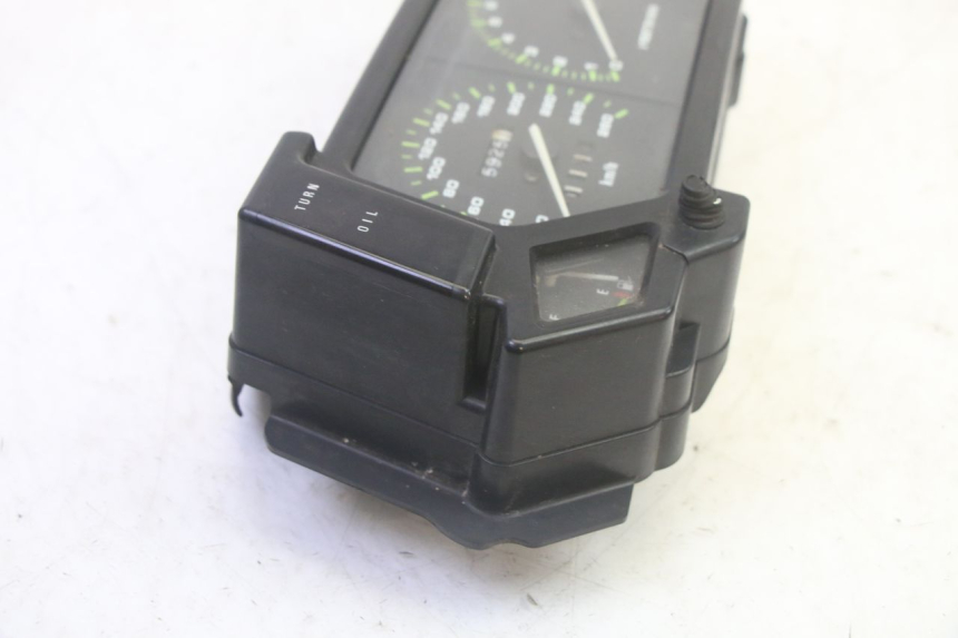 photo de COMPTEUR  KAWASAKI GPX R WARBIRD 600 (1988 - 1993) - Marquages et références