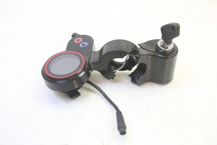 photo de COMPTEUR  HITWAY H5 1