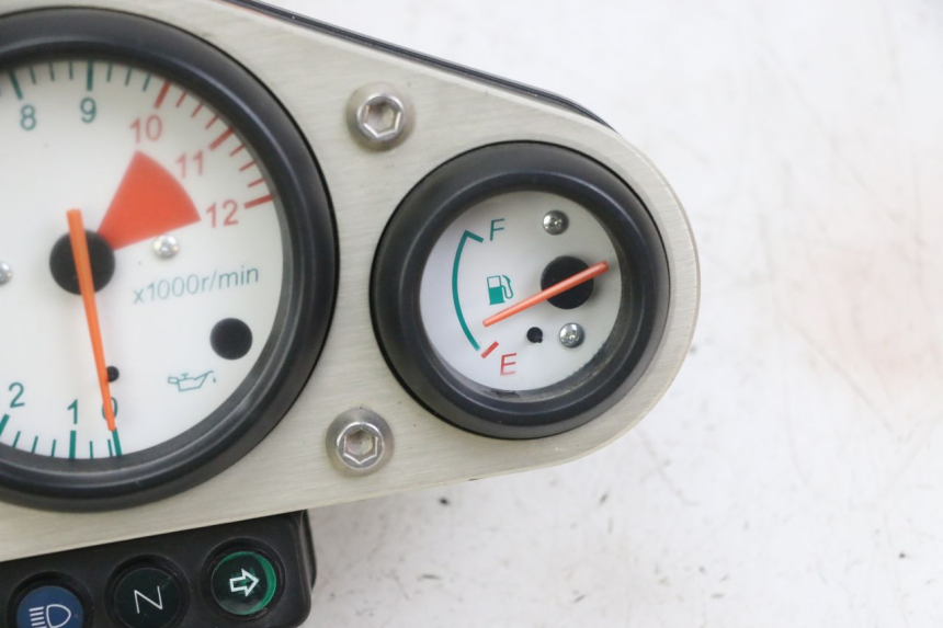 photo de COMPTEUR  KAWASAKI ZR7 ZR-7 S 750 (1999 - 2004)