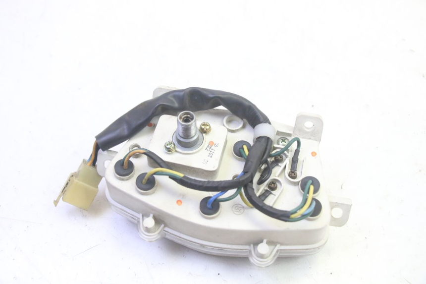 photo de COMPTEUR PEUGEOT KISBEE 4T 50 (2010 - 2017) - État de surface