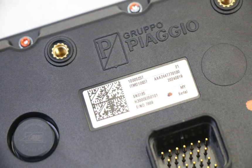 photo de COMPTEUR  PIAGGIO MP3 HPE 310 (2024 - 2025)