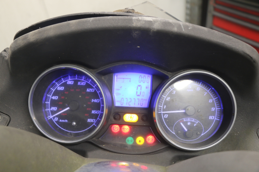 photo de COMPTEUR PIAGGIO MP3 LT 400 (2007 - 2012)