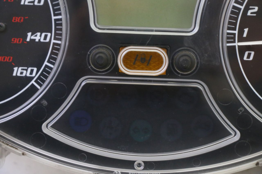 photo de COMPTEUR PIAGGIO MP3 125 (2006 - 2014)