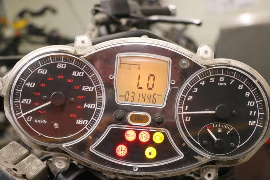 photo de COMPTEUR PIAGGIO MP3 125 (2006 - 2014)
