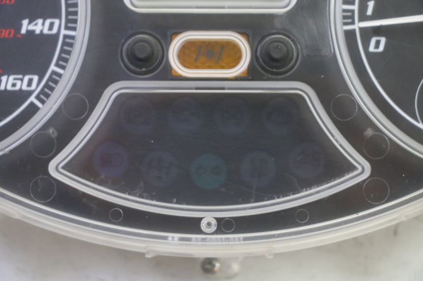 photo de COMPTEUR  PIAGGIO MP3 RL 250 (2007 - 2010) - Vue d’ensemble