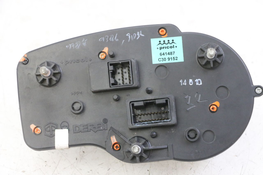 photo de COMPTEUR  GILERA NEXUS 125 (2009 - 2013)