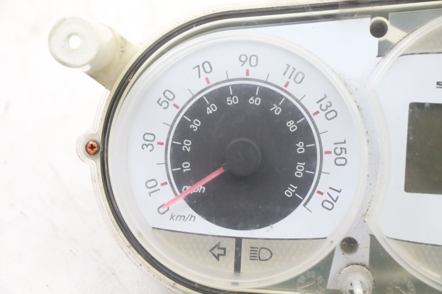 photo de COMPTEUR PEUGEOT SATELIS COMPRESSOR K15 125 (2006 - 2009)