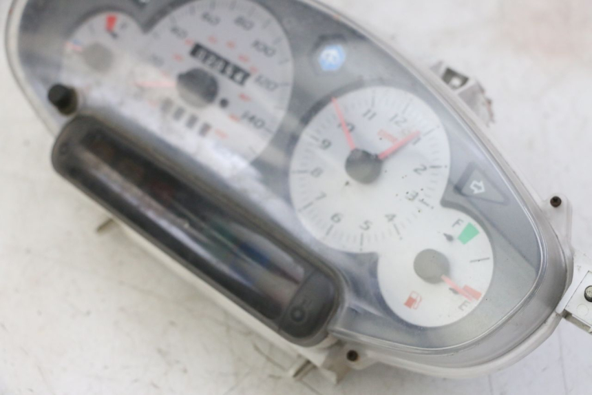 photo de COMPTEUR PIAGGIO X8 125 (2004 - 2007)