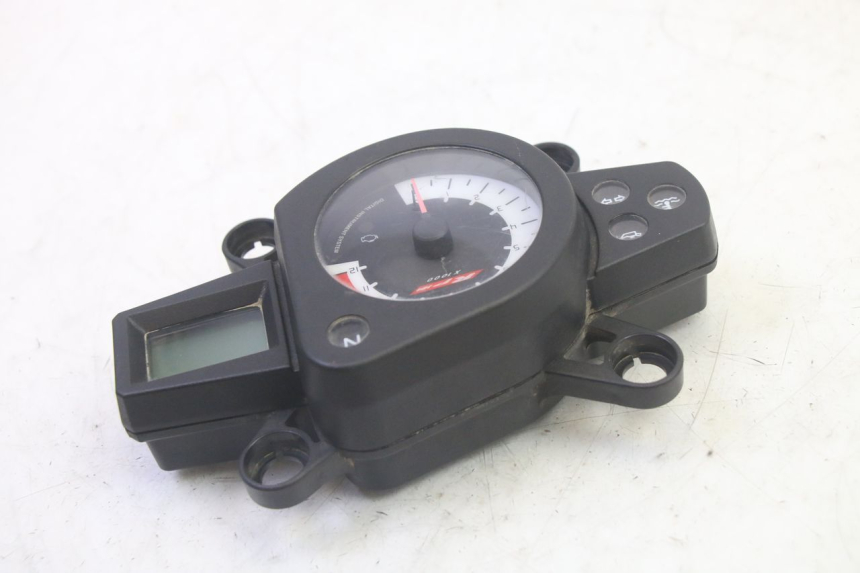 photo de COMPTEUR  YAMAHA TZR 50 (2008 - 2016) - État de surface