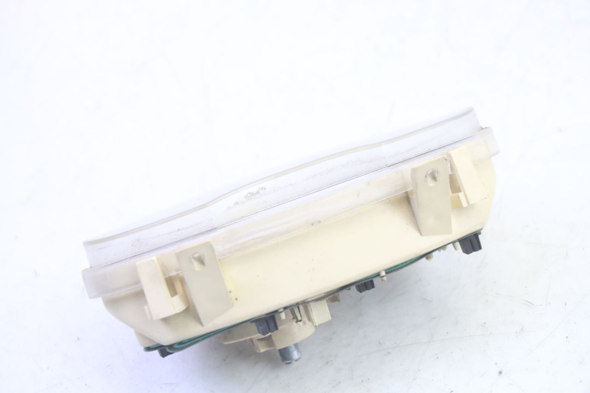 photo de COMPTEUR  PEUGEOT VIVACITY 100 (1999 - 2008) - Gros plan technique