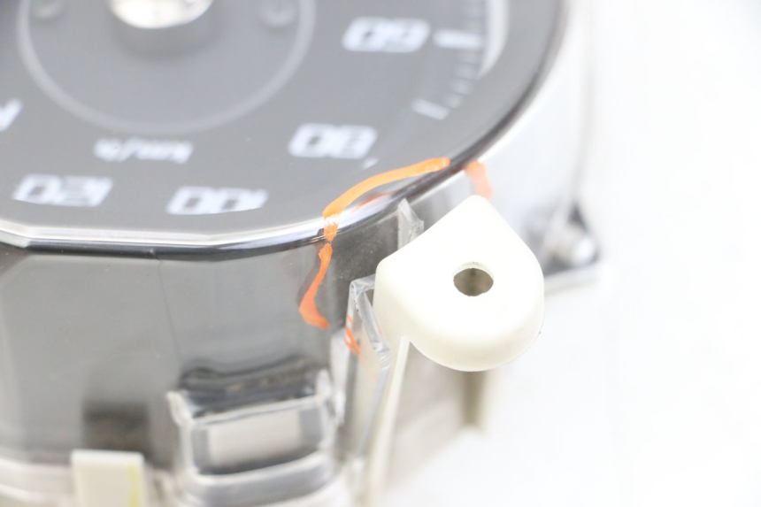 photo de COMPTEUR YAMAHA XMAX X-MAX ABS 125 (2017 - 2020)