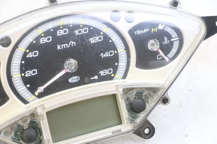 photo de COMPTEUR YAMAHA XMAX X-MAX 125 (2006 - 2009)