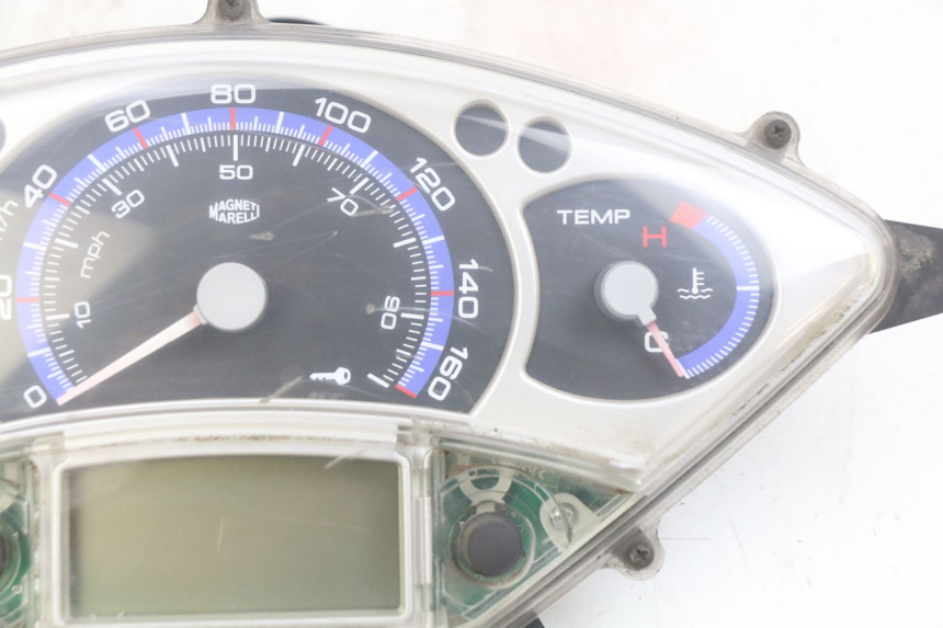 photo de COMPTEUR YAMAHA XMAX X-MAX 125 (2006 - 2009)