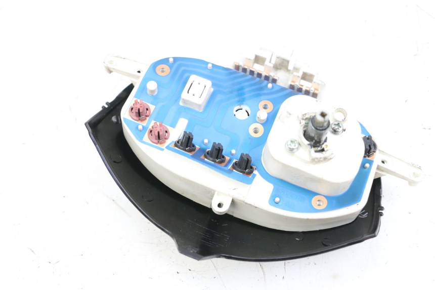 photo de COMPTEUR PIAGGIO ZIP 2T 50 (2009 - 2019) - Gros plan technique