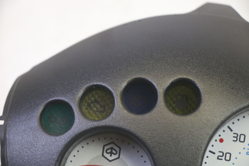 photo de COMPTEUR PIAGGIO ZIP 4T 50 (2018 - 2020) - Zoom état d’usage