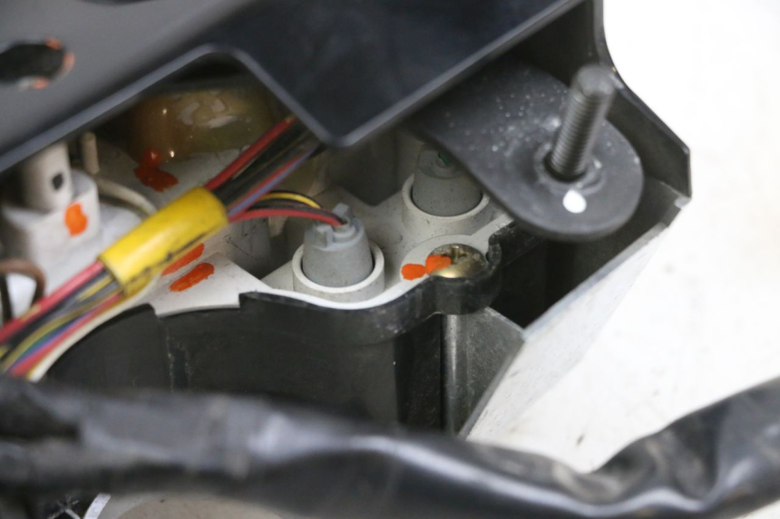 photo de COMPTEUR  KAWASAKI ZR 7 750 (1999 - 2001) - État de surface