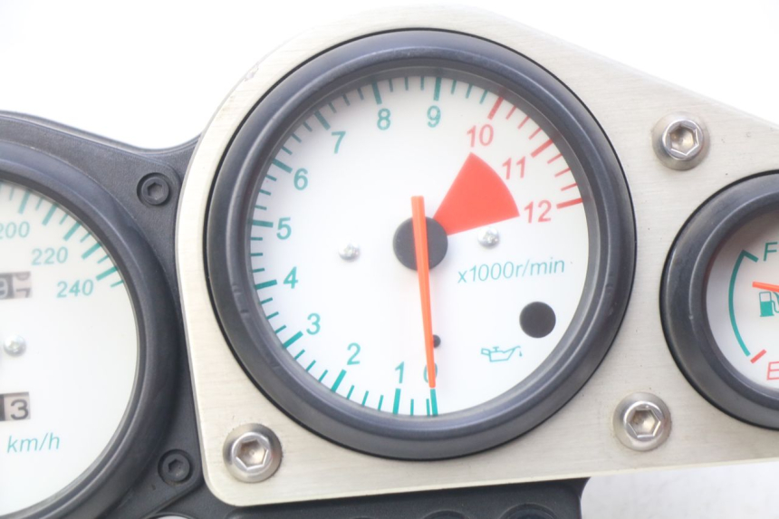 photo de COMPTEUR  KAWASAKI ZR7 ZR-7 S 750 (1999 - 2004)