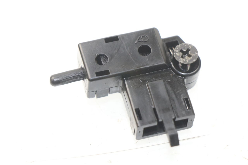 photo de CONTACTEUR EMBRAYAGE YAMAHA FJR ABS 1300 (2006 - 2012)