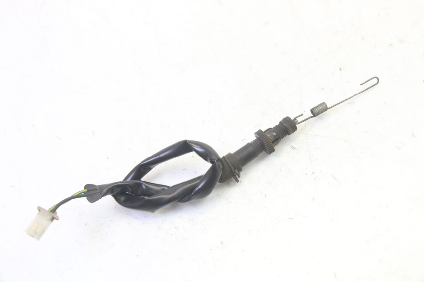 photo de CONTACTEUR FEU STOP ARRIERE HONDA CBF 125 (2009 - 2015)