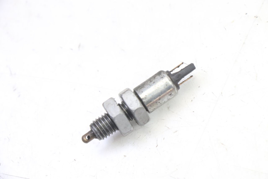 photo de CONTACTEUR FEU STOP ARRIERE APRILIA CLASSIC 125 (1995 - 2001)