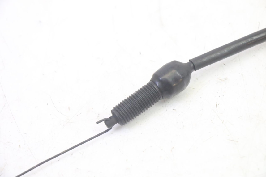 photo de CONTACTEUR FEU STOP ARRIERE SUZUKI DL V STROM 1000 (2002 - 2007) - Zoom état d’usage