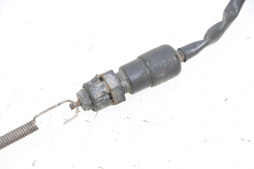 photo de CONTACTEUR FEU STOP ARRIERE KAWASAKI GPX R WARBIRD 600 (1988 - 1993) - Gros plan technique