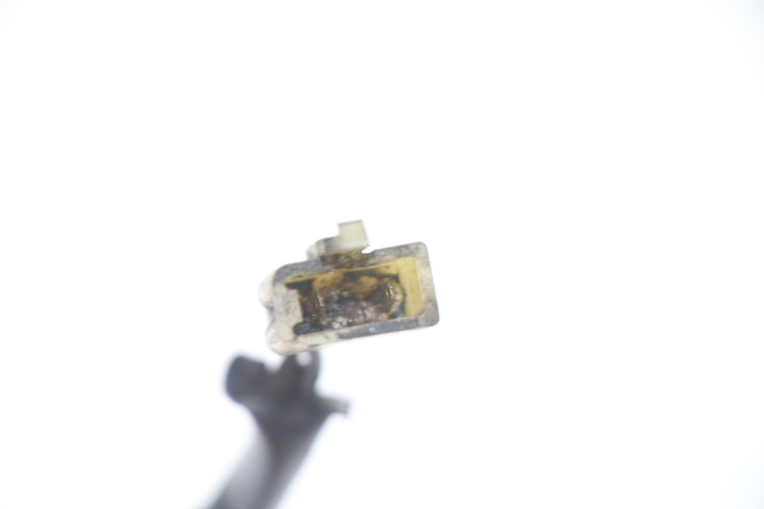 photo de CONTACTEUR FEU STOP ARRIERE HONDA ST PAN EUROPEAN 1300 (2002 - 2013)