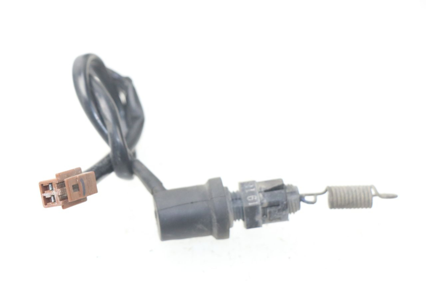 photo de CONTACTEUR FEU STOP ARRIERE YAMAHA TDM ABS 900 (2002 - 2014)