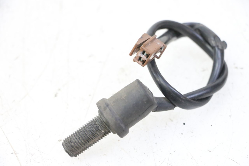 photo de CONTACTEUR FEU STOP ARRIERE YAMAHA TDM ABS 900 (2002 - 2014)